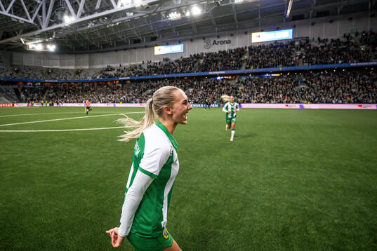 Hammarbys Ellen Wangerheim jublar