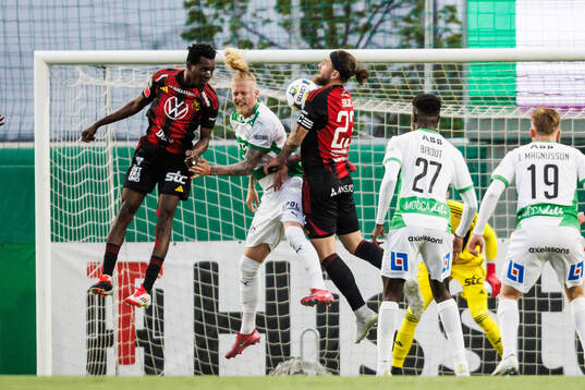 Västerås Tim Hartzell och Östersunds Ali Suljic