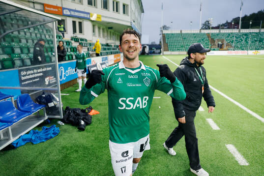 Brages Pontus Jonsson jublar
