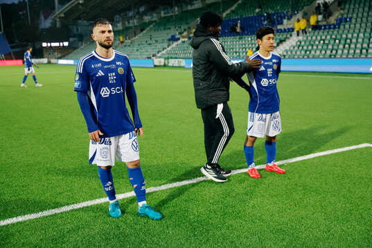 GIF Sundsvalls Amaro Bahtijar och Taiki Kagayama  deppar