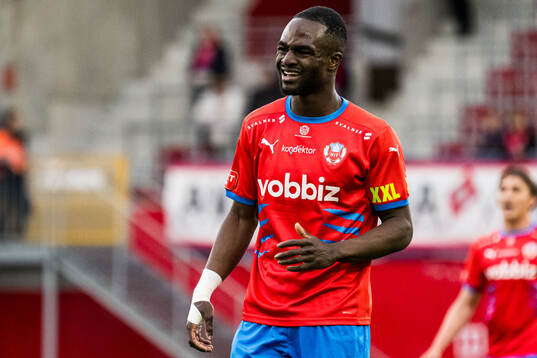 Helsingborgs Adam Akimey deppar