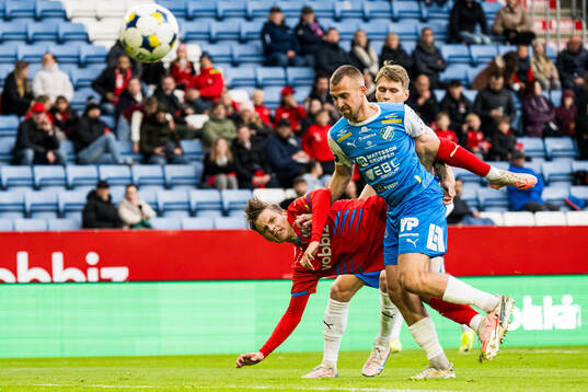 Helsingborgs Adrian Svanbäck och Oddevolds Jesper Merbom