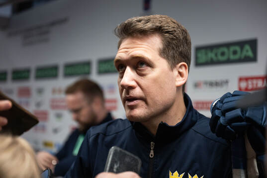 Head coach Sam Hallam of Sweden in mixed zone