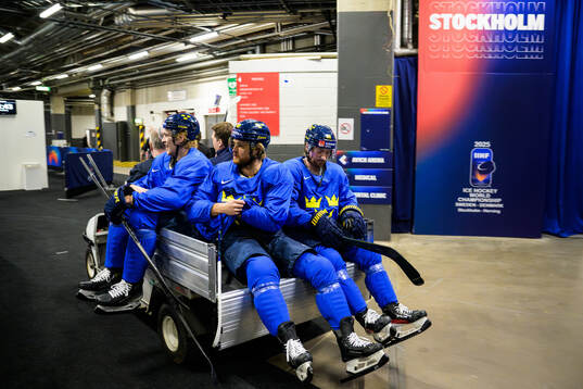 Simon Edvinsson, William Nylander and Rasmus Sandin of