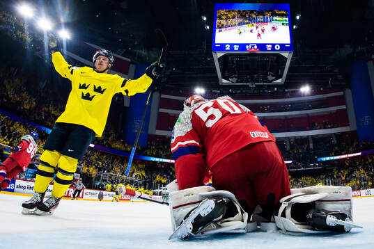 Bläddra bland fler bilder av 2025 IIHF Ice Hockey World Championship, Quarterfinal, Sweden - Czech Republic