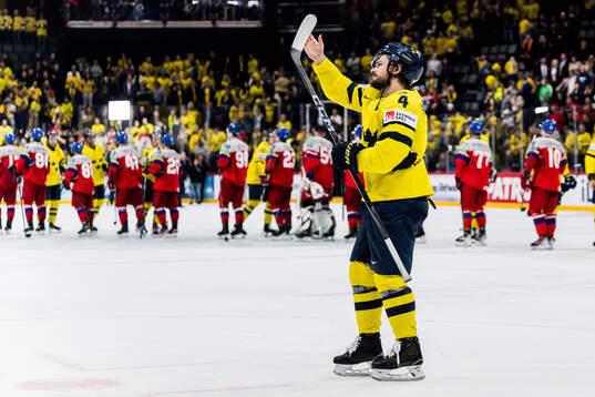Rasmus Andersson of Sweden celebrates