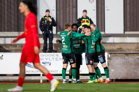 Varbergs spelare jublar