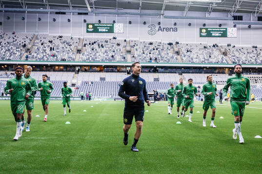 Hammarbys fystränare Gustav Pettersson med spelare
