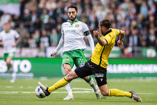 Hammarbys Nahir Besara och Mjällbys Axel Norén