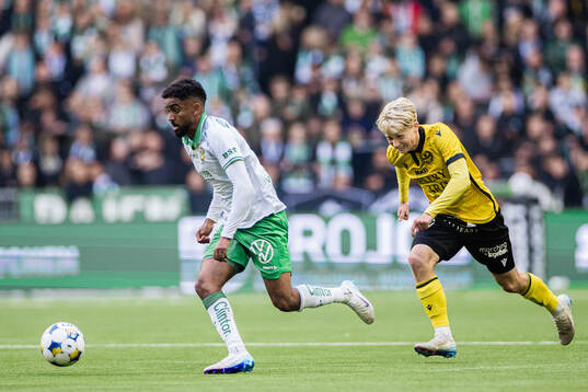 Hammarbys Tesfaldet Tekie och Mjällbys Romeo Leandersson