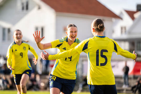 Sveriges Lillian Häggkvist jublar