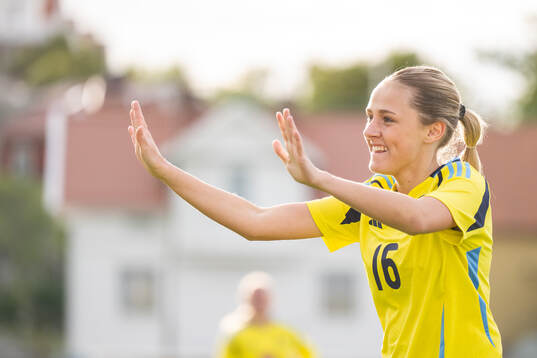 Sveriges Cornelia Ljungberg jublar