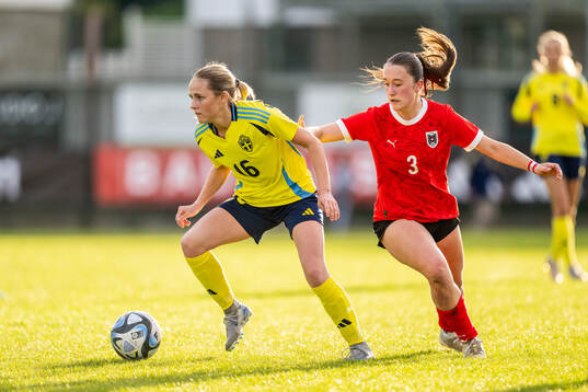 Sveriges Cornelia Ljungberg och Österrikes Madlene Winkler