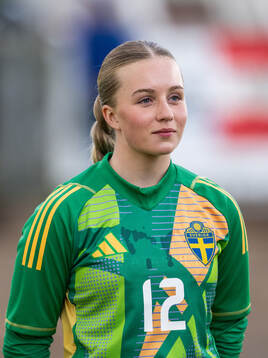 Sveriges målvakt Alice Olsson vid line-up