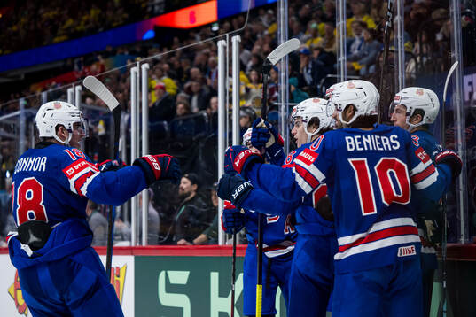 Zeev Buium of USA celebrates