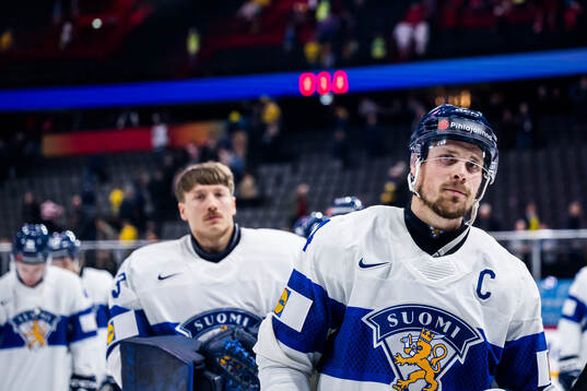 Mikko Lehtonen of Finland looks dejected
