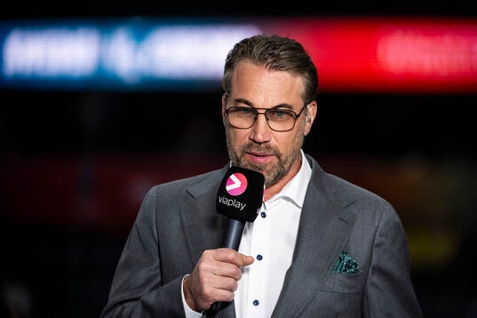 Peter Forsberg in Swedish broadcaster Viaplay studio