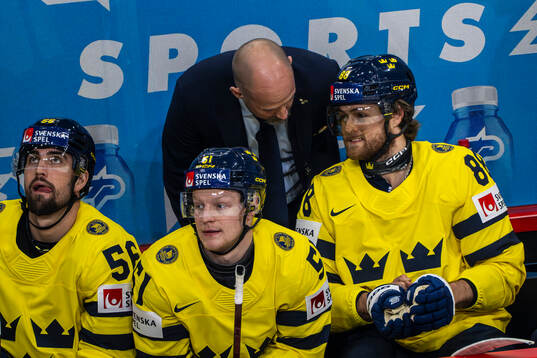Assistant coach Anders Sörensen, Erik Gustafsson, Emil