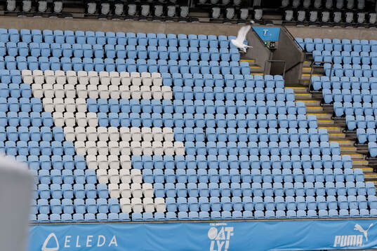Läktarstolar på Eleda Stadion