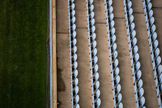 Läktarstolar på Eleda Stadion