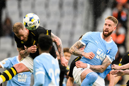 AIKs John Guidetti och Malmö FFs Pontus Jansson