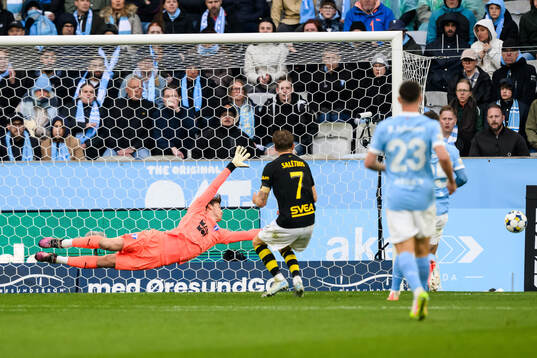 AIKs Anton Salétros och Malmö FFs Melker Ellborg