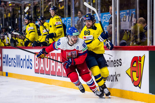 David Pastrnak of Czech Republic and William Nylander of