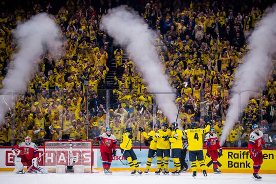 Leo Carlsson of Sweden celebrates the 2-0 goal