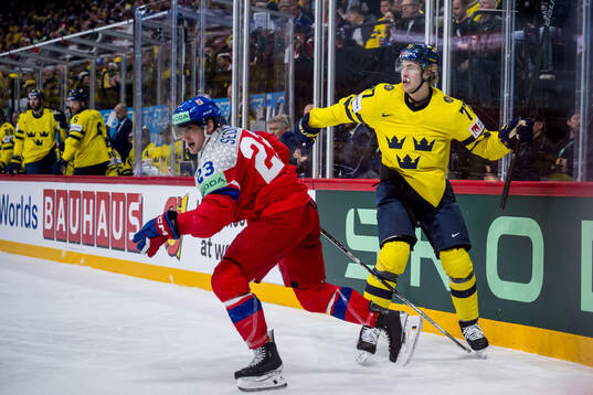 Lukas Sedlak of Czech Republic and Simon Edvinsson of Sweden