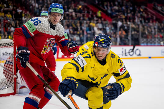 Jakub Krejcik of Czech Republic and Isac Lundeström of