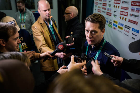Head coach Sam Hallam of Sweden is being interviewed by