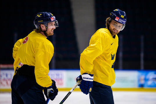 Rasmus Sandin and William Nylander of Sweden at a practice