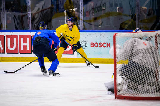 Rasmus Sandin of Sweden at a practice session