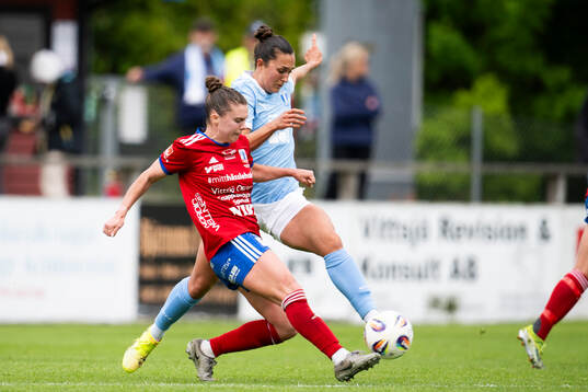 Vittsjös Anna Haddock och Malmö FFs Isabella D'Aquila