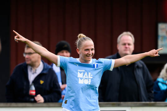 Malmö FFs Tuva Skoog jublar