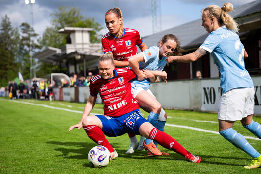 Vittsjös Kajsa Lind och Ilona Walta mot Malmö FFs Matilda