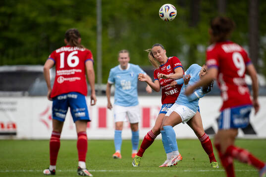 Vittsjös Hanna Ekengren och Malmö FFs Ines Belloumou