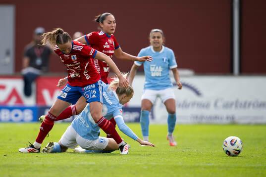 Vittsjös Olivia Wänglund och Malmö FFs Beatrice Persson