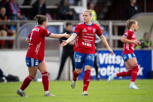 Vittsjös Nellie Persson och Anna Haddock