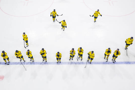 Players of Sweden looks dejected