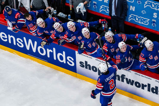 Players of USA celebrates