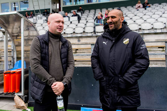 Rosengårds huvudtränare Joel Kjetselberg och Häckens