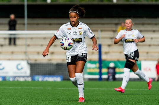 Häckens Felicia Schröder