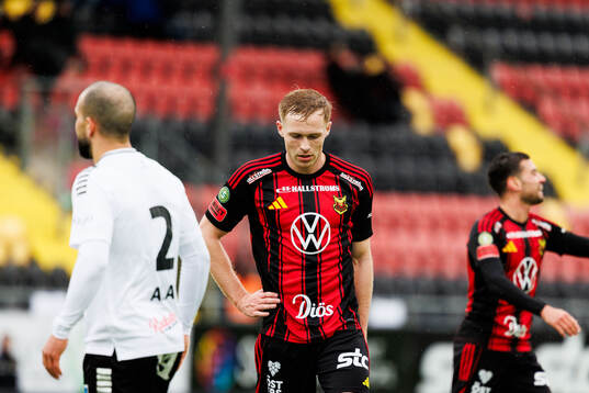 Östersunds James Joseph Kirby deppar
