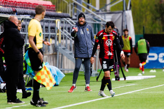 Östersunds assisterande tränare Fredrik Aasmundsen