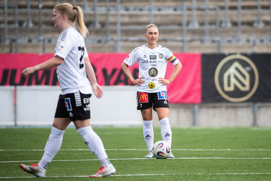 Örebro SKs Nora Törngren deppar