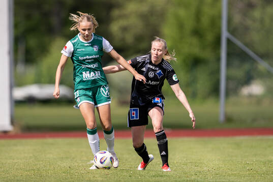 Alingsås Tilde Karlsson och IFK Norrköpings Elin Rombing