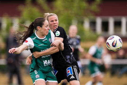 Alingsås Tove Lorén och IFK Norrköpings Jessica Wik