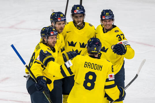 Rasmus Sandin , Elias Lindholm, Alexander Wennberg, Jonas