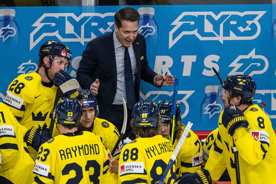 Head coach Sam Hallam of Sweden